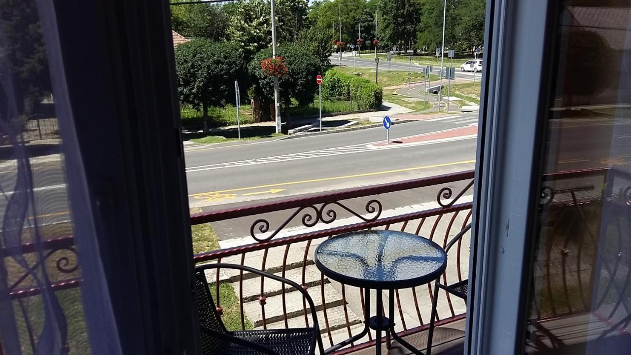 Alfa Apartman Harkany Bagian luar foto